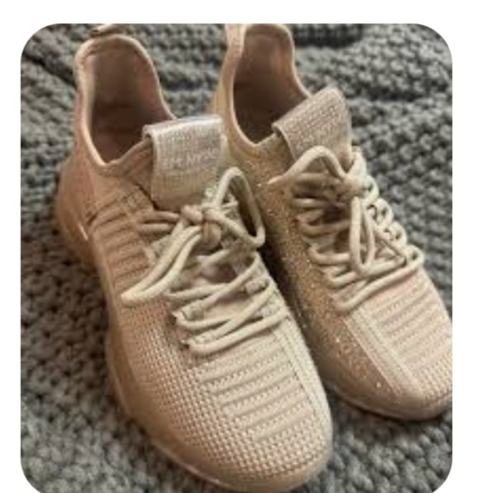 Steve Madden Blush Knit Sneakers With Glitter.